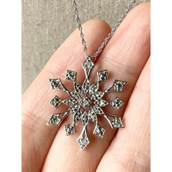 TOC 925 sterling silver genuine diamond snowflake pendant necklace - Picture 1 of 6